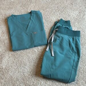 Figs Scrubs Set